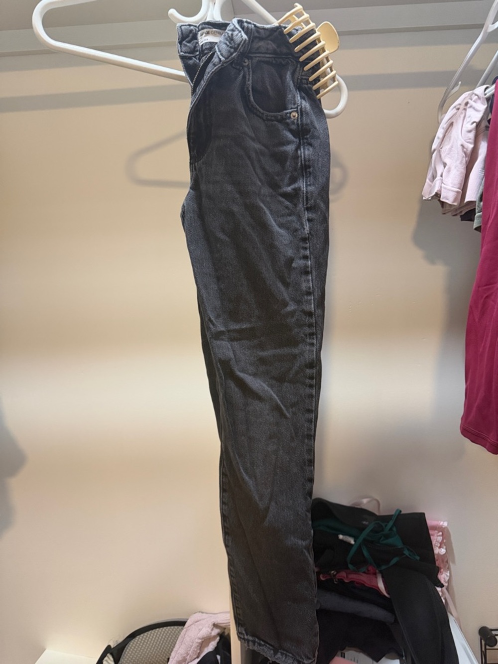 Garage Women's Straight Leg Jeans in Charcoal Black